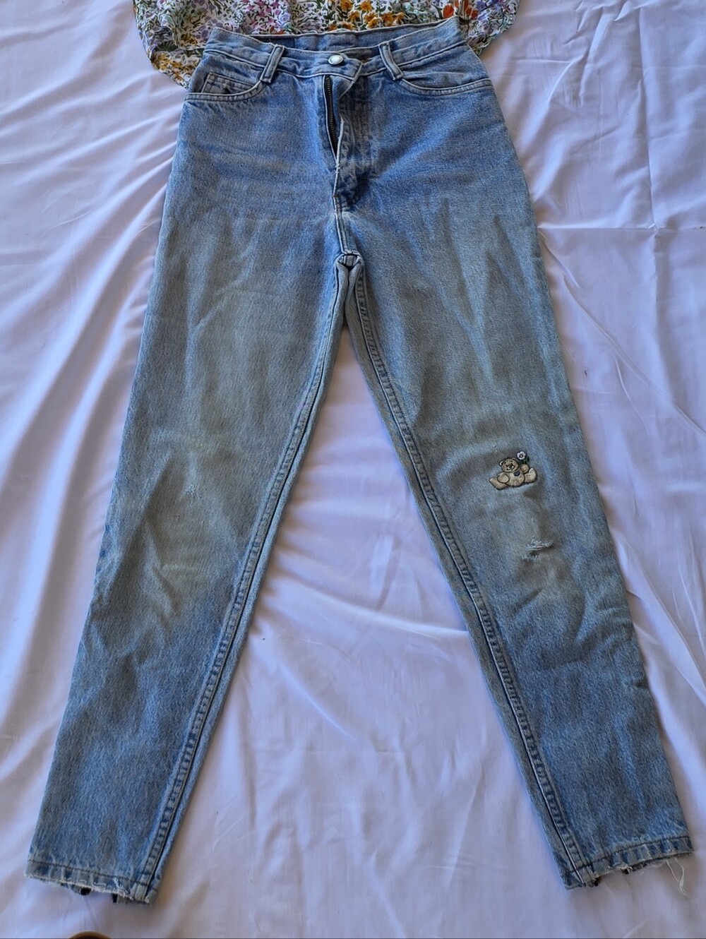 Vintage Jordache Basics High Rise Mom Jeans Teddy Bear Embroidered Ankle Zip